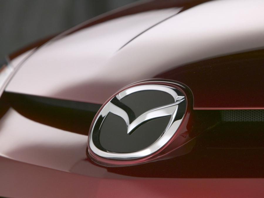  Mazda MX Crossport Concept 2005 года  (фото 25 из 59)